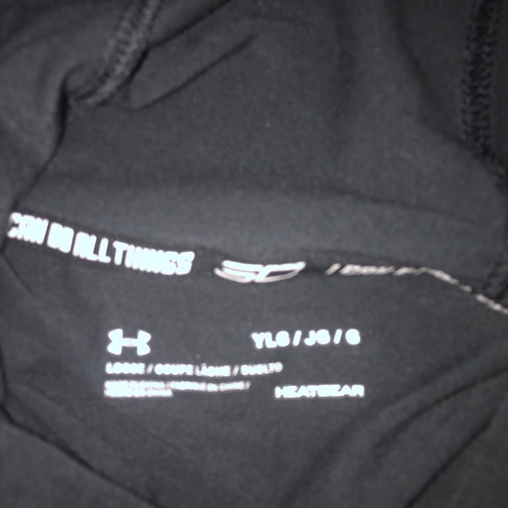 Short sleeve hoodie